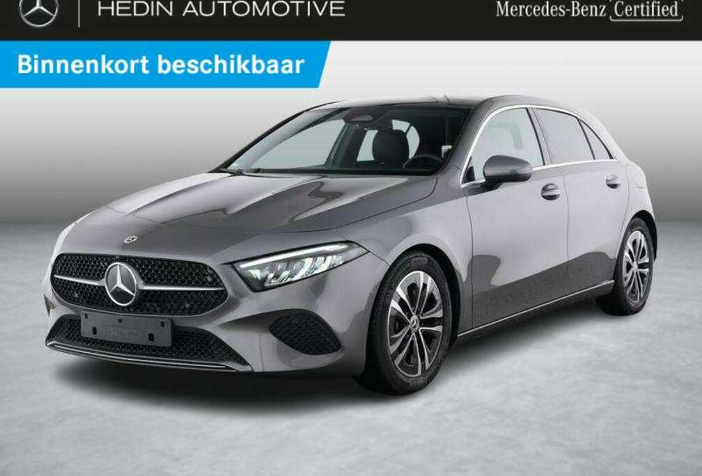 Mercedes-Benz Hatchback Luxury Line | Panoramisch Dak | Dodehoek