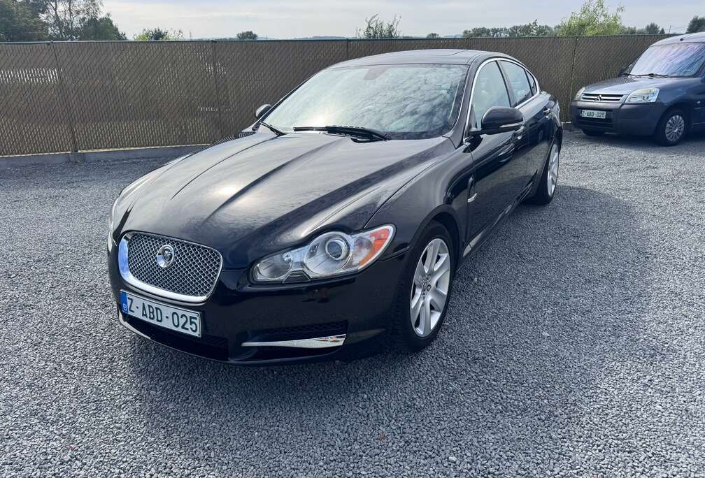 Jaguar XF 3.0 Turbo V6 Business Edition DPF