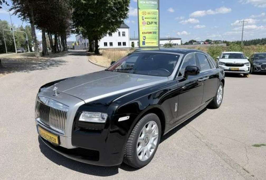 Rolls-Royce 6.6 V12   HEAD UP DISPLAY, TOIT PANORAMIQUE