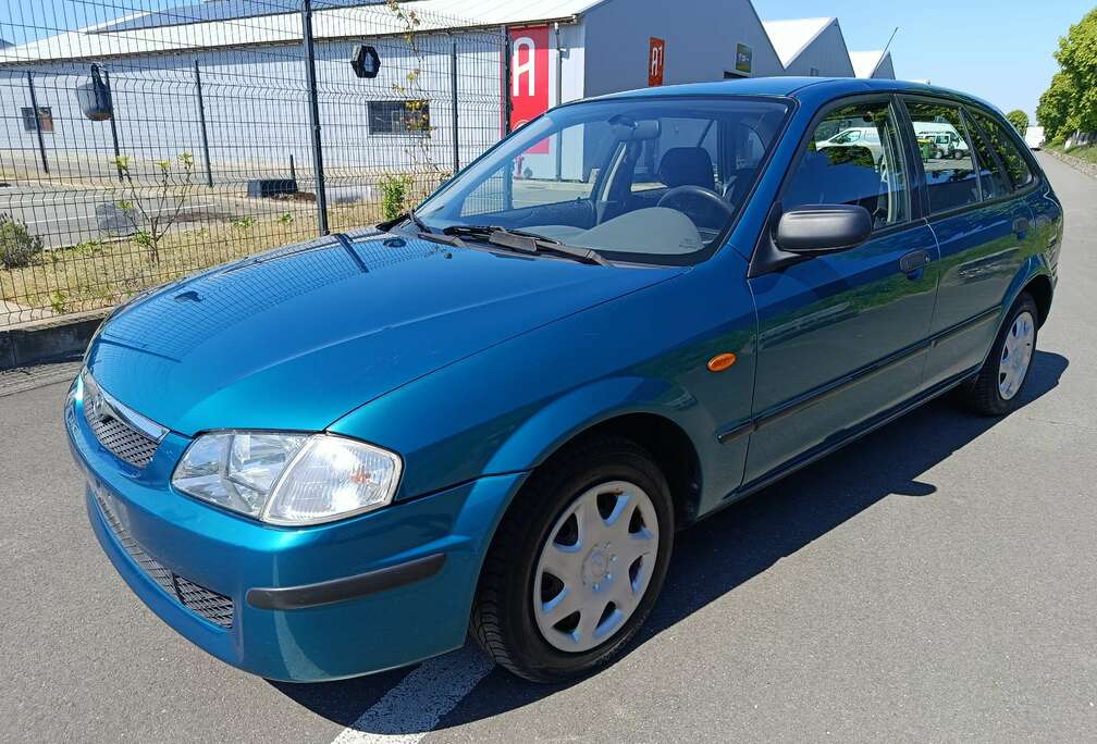 Mazda 1.3i 16v F 5 p Airco