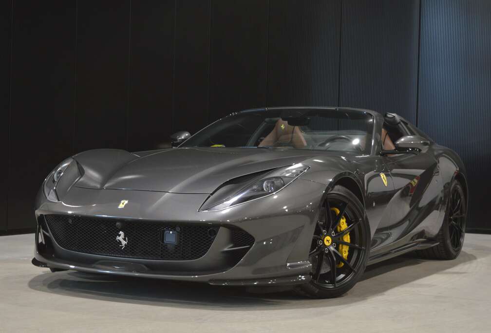 Ferrari GTS 6.5i V12 Carbon pack - LIFT - 16.000 km