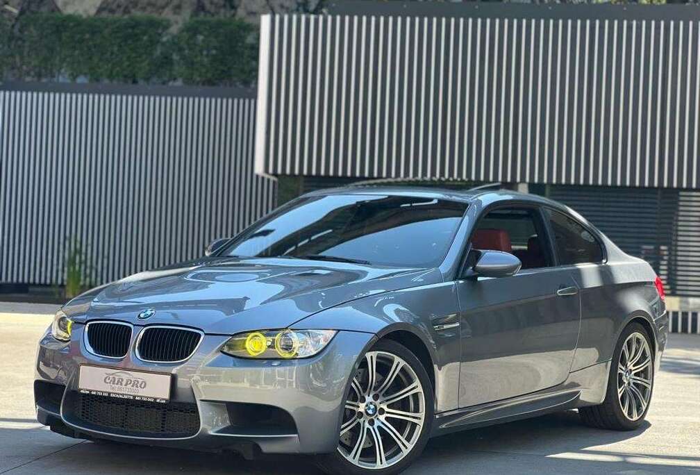 BMW E92 Coupe / MANUELLE / TOIT OUVRANT /