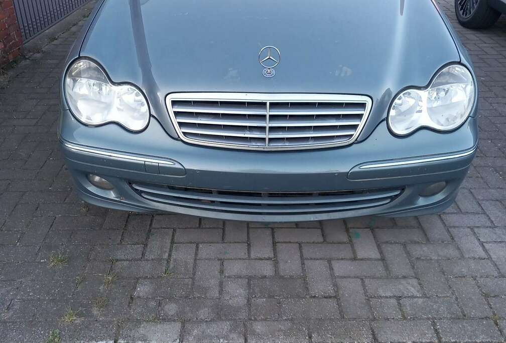Mercedes-Benz CDI Elegance (EURO 4)