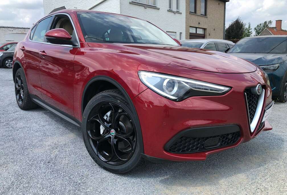Alfa Romeo Stelvio 2.0 T AWD 12 Maanden waarborg