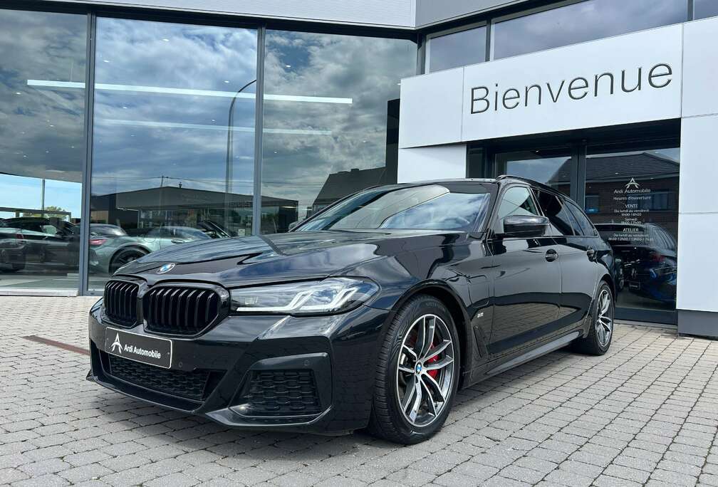 BMW Touring PHEV PACK M *GARANTIE*LED AMBIANCE*CARPLAY*
