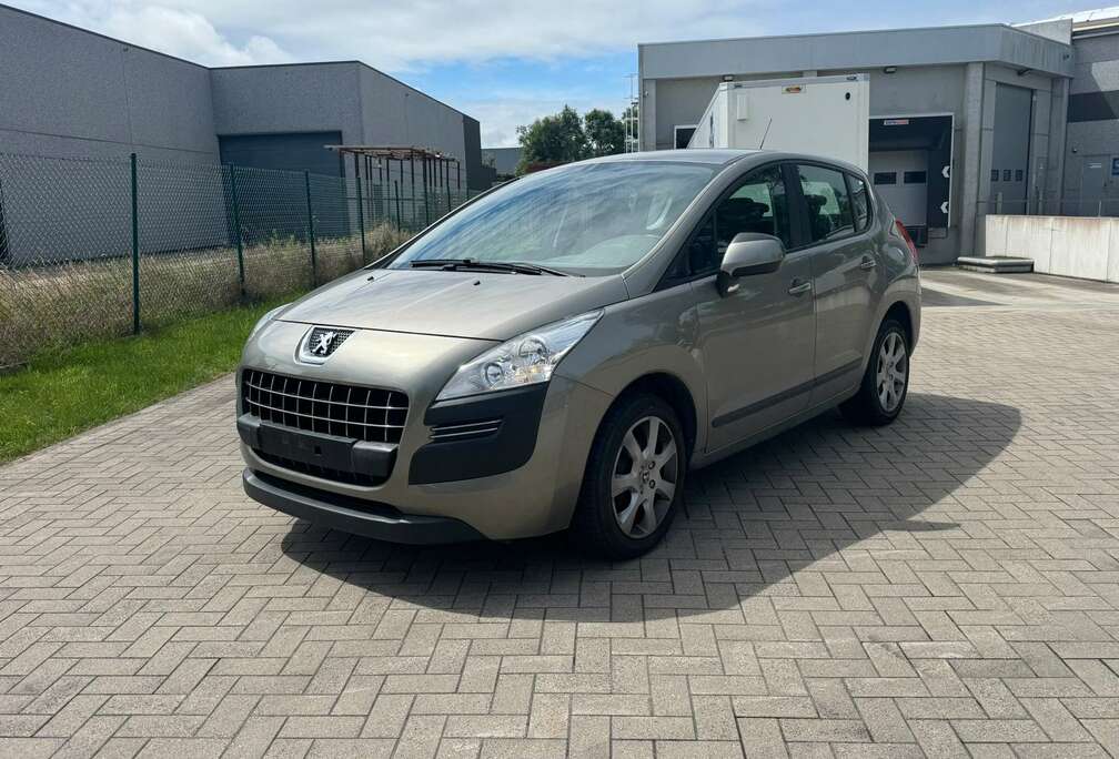 Peugeot 3008 1.6 HDi Confort Pack FAP