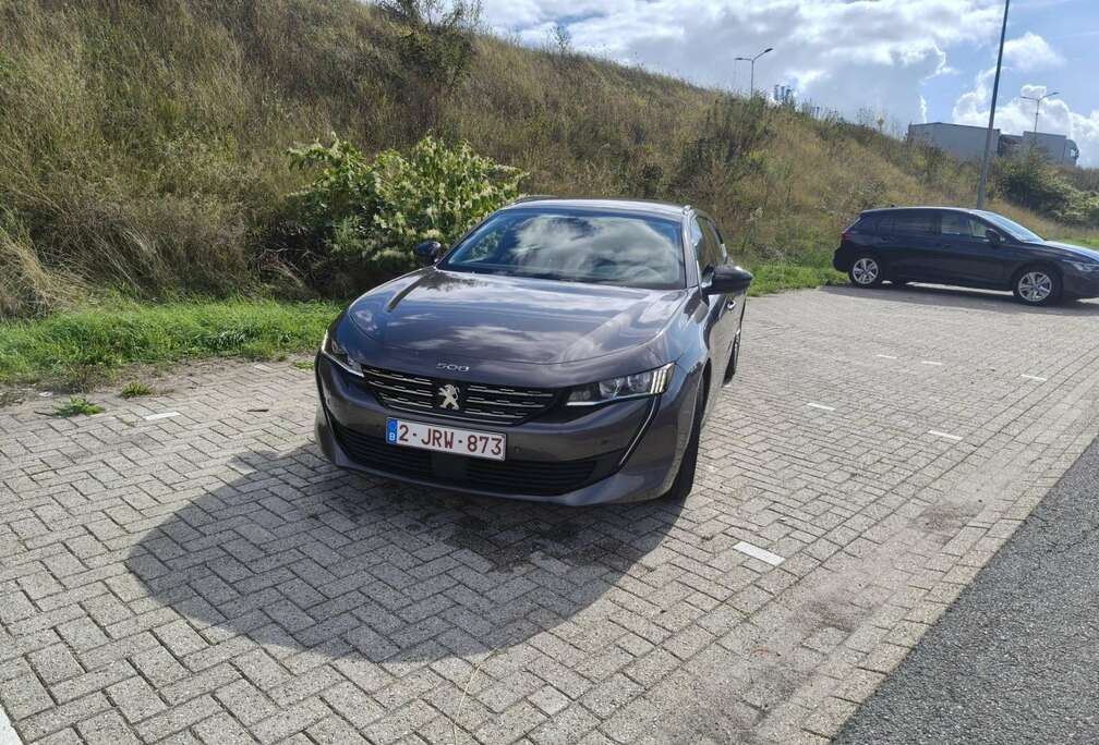 Peugeot SW PureTech 1.2 Allure Pack