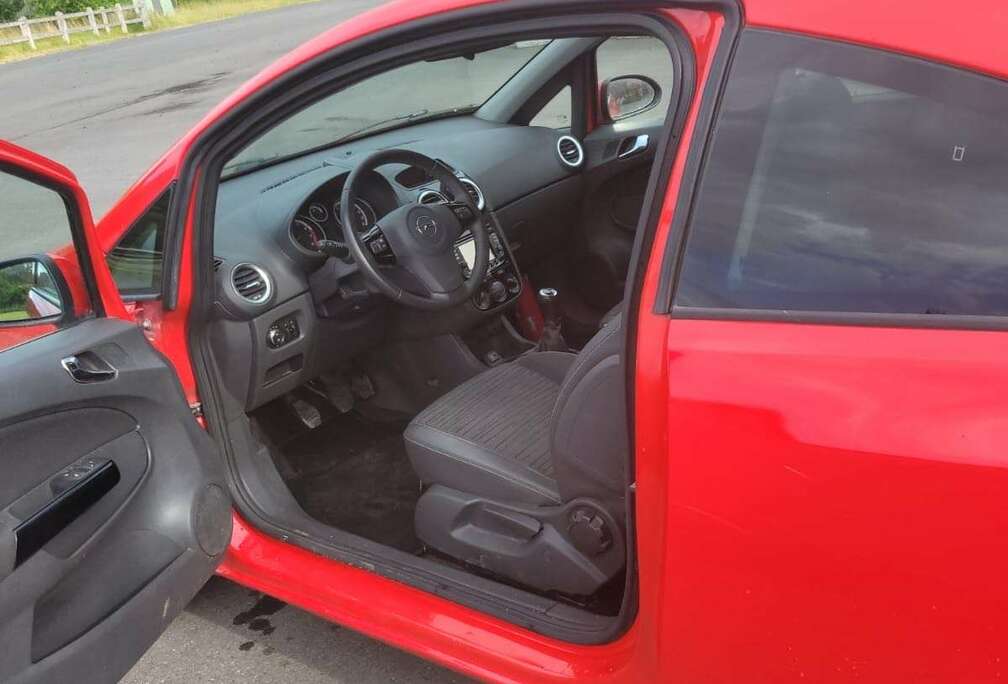 Opel 1.2 - 85 ch Twinport Cool Line