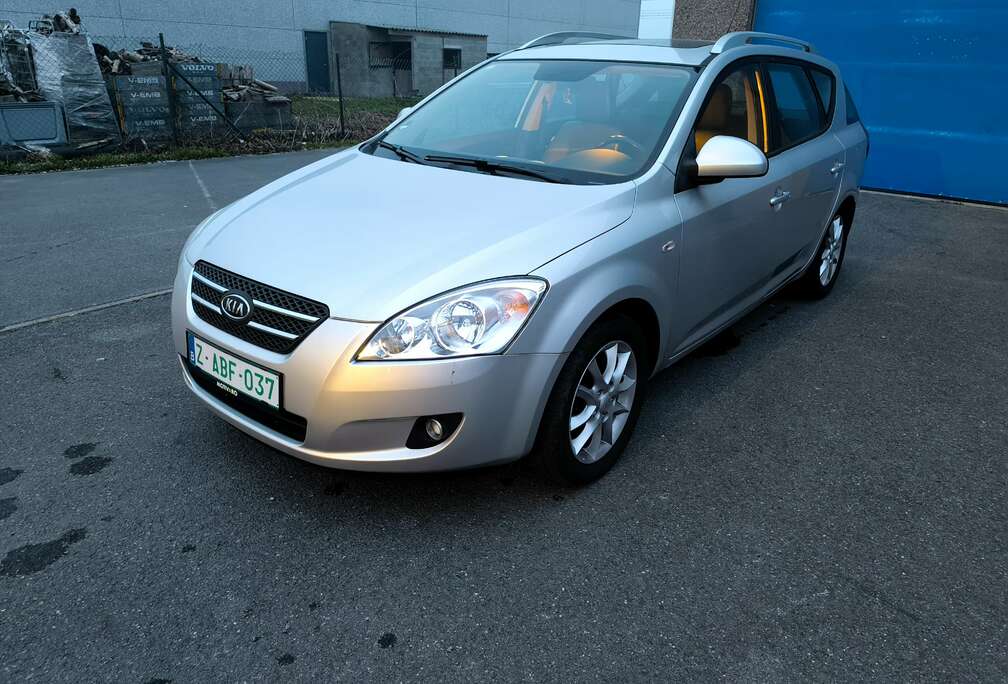 Kia Cee\'d SW 1.6i EX