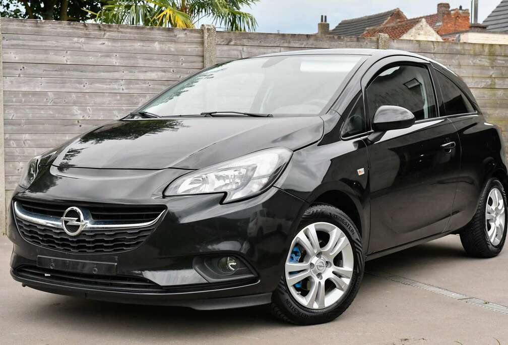 Opel Corsa 1.4i Black Edition *Navi*Bip*