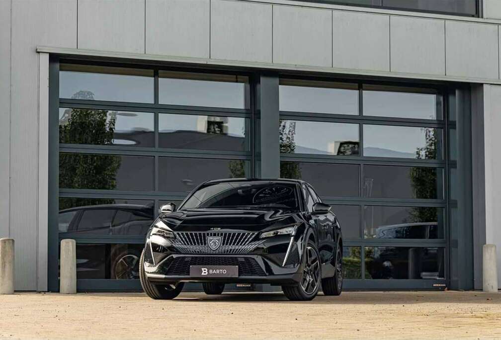 Peugeot GT  Hybrid 136 PK  360 Camera  Navi  Elekt...