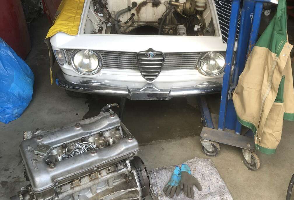 Alfa Romeo Sprint GT