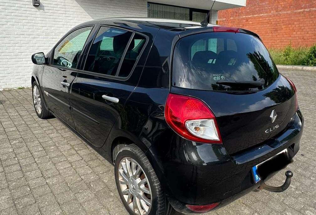 Renault 1.2i Authentique Prête  Immatriculée