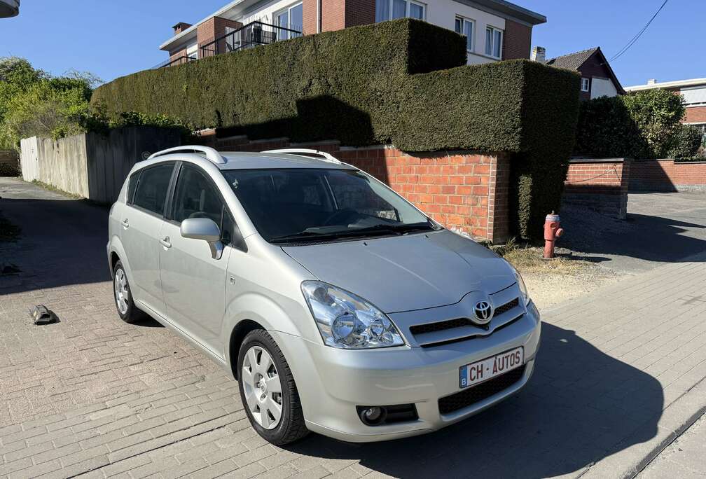 Toyota 7 PLACE - PRETE A IMMATRICULÉ -GARANTIE 1 An.