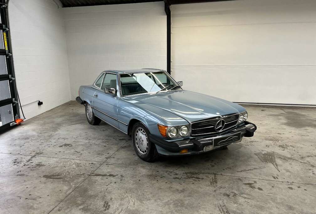 Mercedes-Benz R107