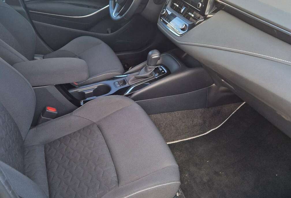 Toyota Hybrid 1.8 e-CVT