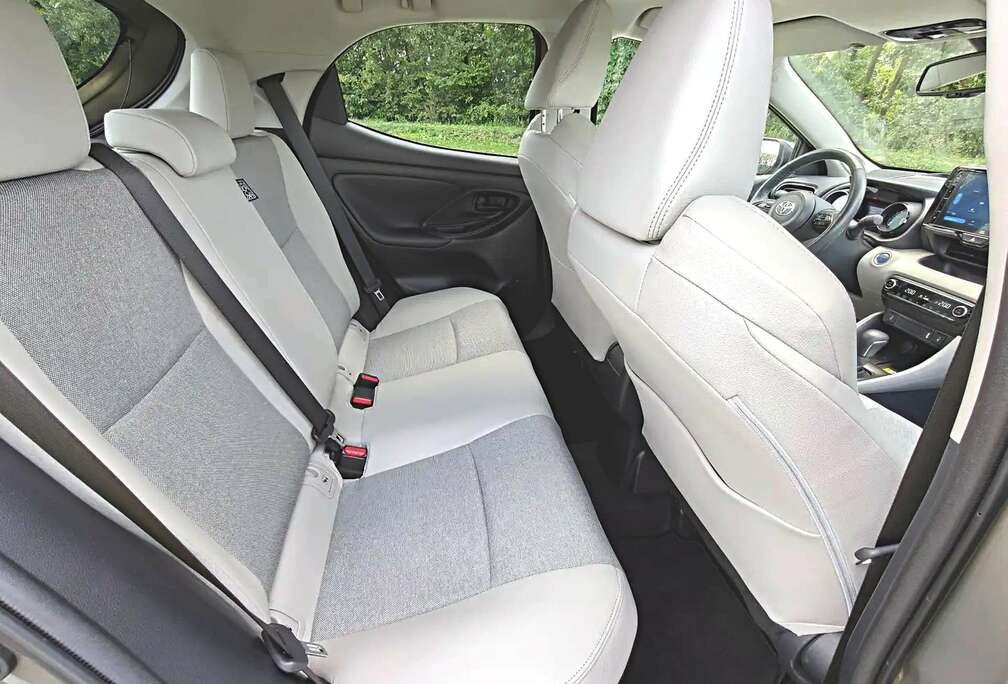 Toyota 1.5 VVT-iE Aut Style