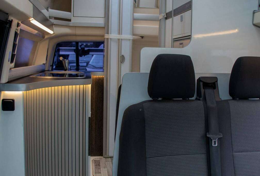 Volkswagen 2.0 TDi DSG Westfalia Club Joker High Roof 4 Slaappl. / WC / DOUCHE / KEUKEN / APPLE CARPLAY / CAMERA
