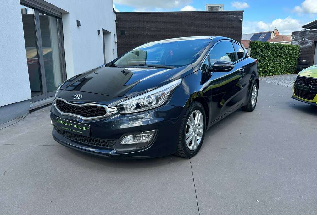 Kia Cee\'d 1.4i met garantie
