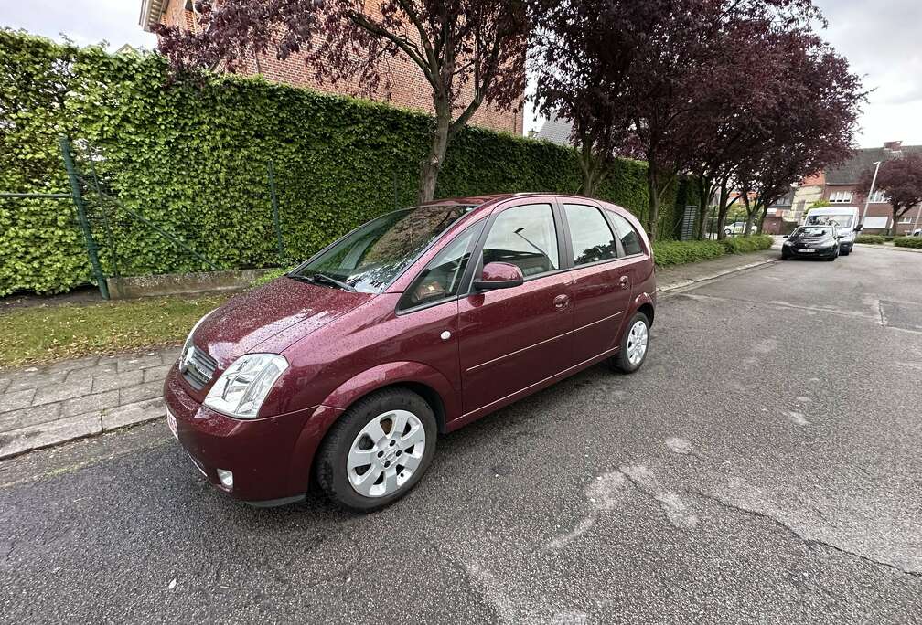 Opel 1.6i XE 16v Cosmo Easytronic