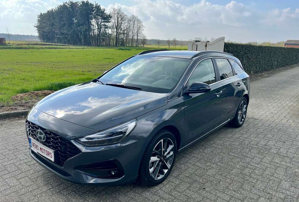 Hyundai Sky 1.5 T-GDi Navi/Camera/Trekhaak Garantie 2030