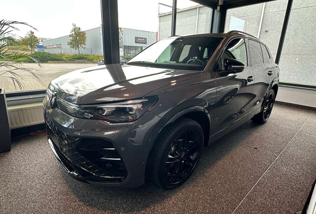 Volkswagen Tiguan 2.0 TDI SCR 4MOTION DSG R-Line