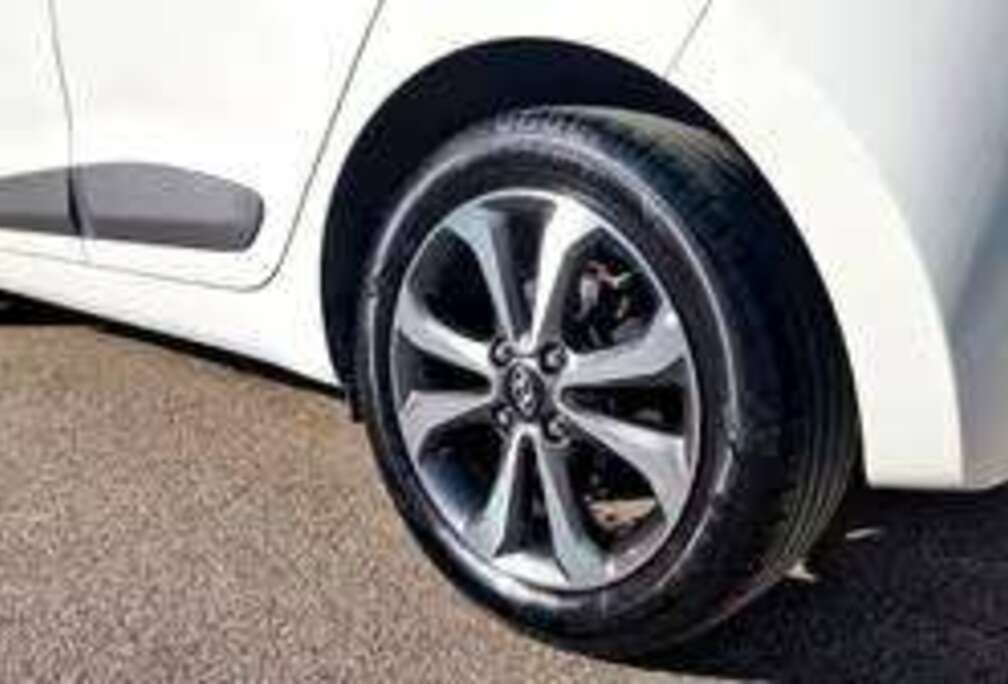 Hyundai i10 1.0i Blue Drive
