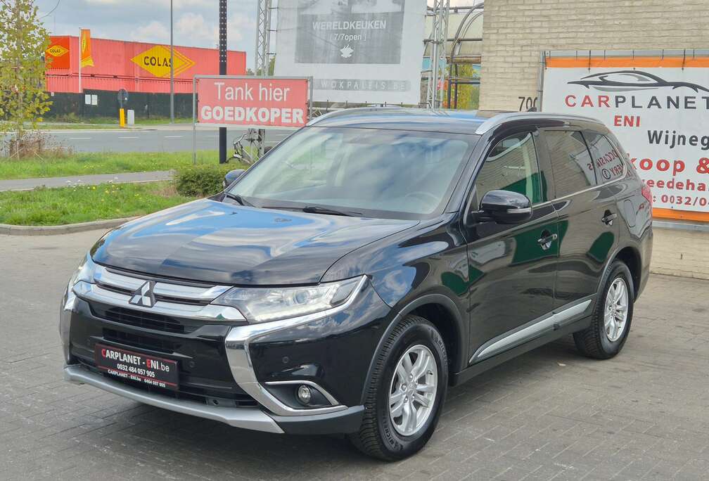 Mitsubishi 2.0 Benzien Euro6 Met Keuring Carpass en Garantie