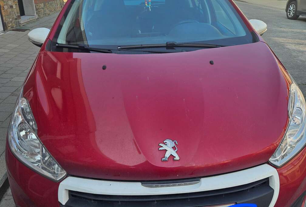 Peugeot 208 1.0i Like