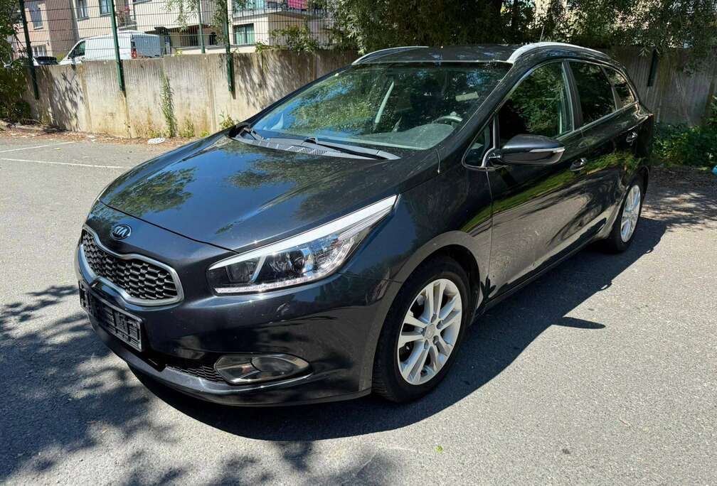 Kia Cee\'d SW 1.6 CRDi Fusion GARANTIE 12 MOIS/MAANDEN