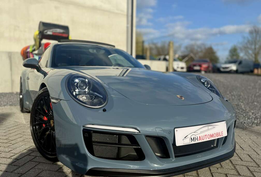 Porsche Carrera 3.0 Turbo Coupé PDK