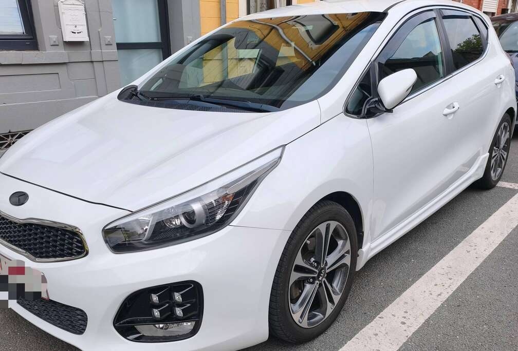 Kia Cee\'d 1.6 CRDi GT Line ISG