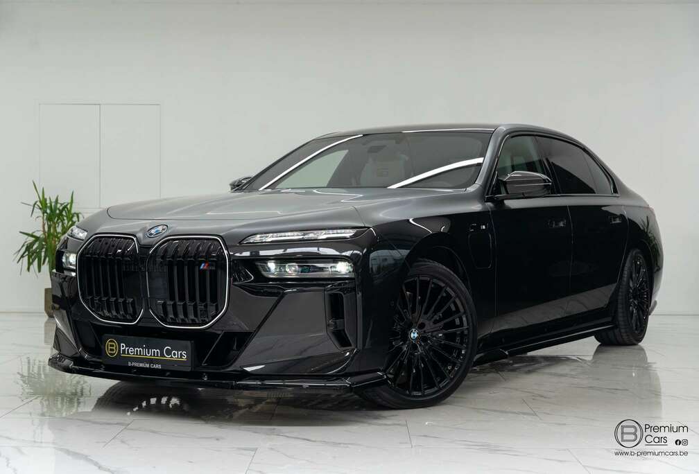 BMW M760e xDrive Individual! Bodykit! MEGA FULL OPTIONS!
