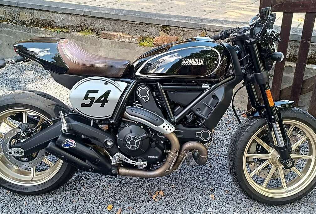 Cafe Racer