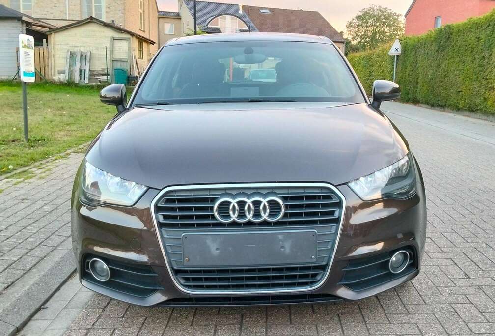 Audi A1 Sportback 1.4 TFSI Ambition S line S tronic