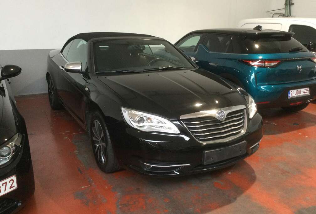 Lancia Flavia 2.4i Dual VVT