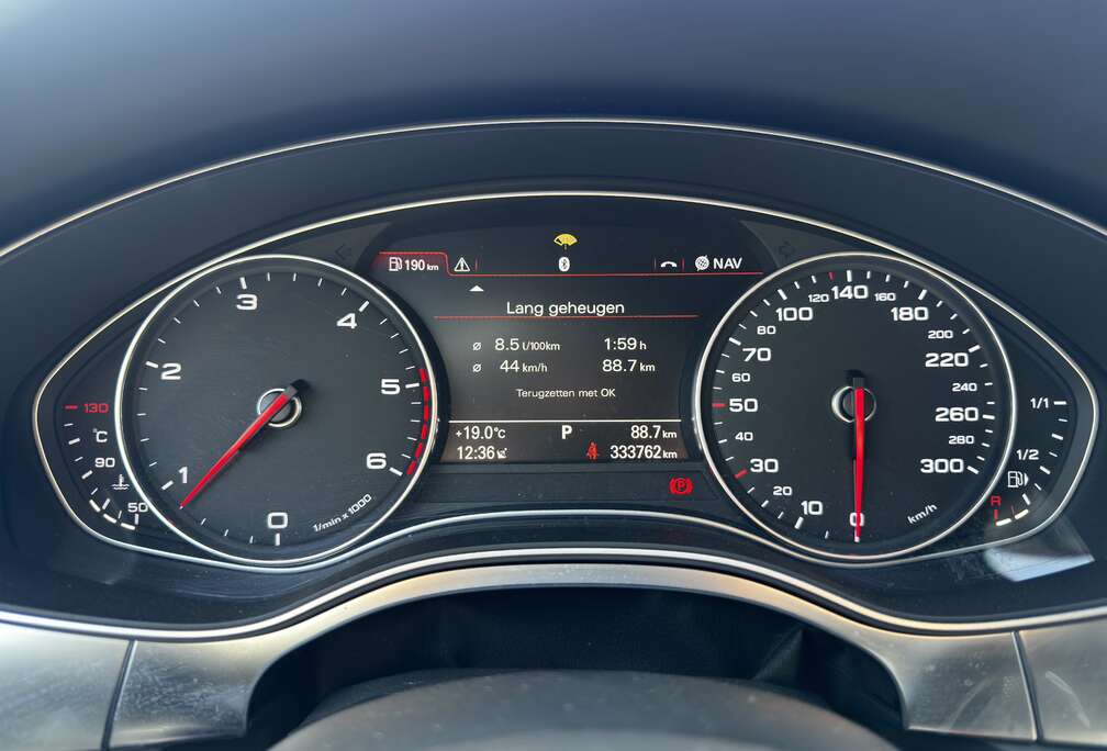 Audi Avant 3.0 TDi V6 Quattro S line tronic