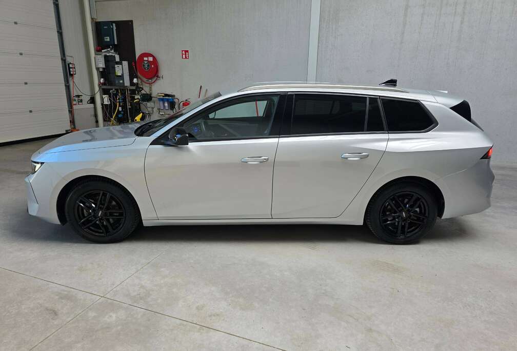 Opel Astra Sports Tourer 1.2 Turbo Business Edition S/S (EU6.4)