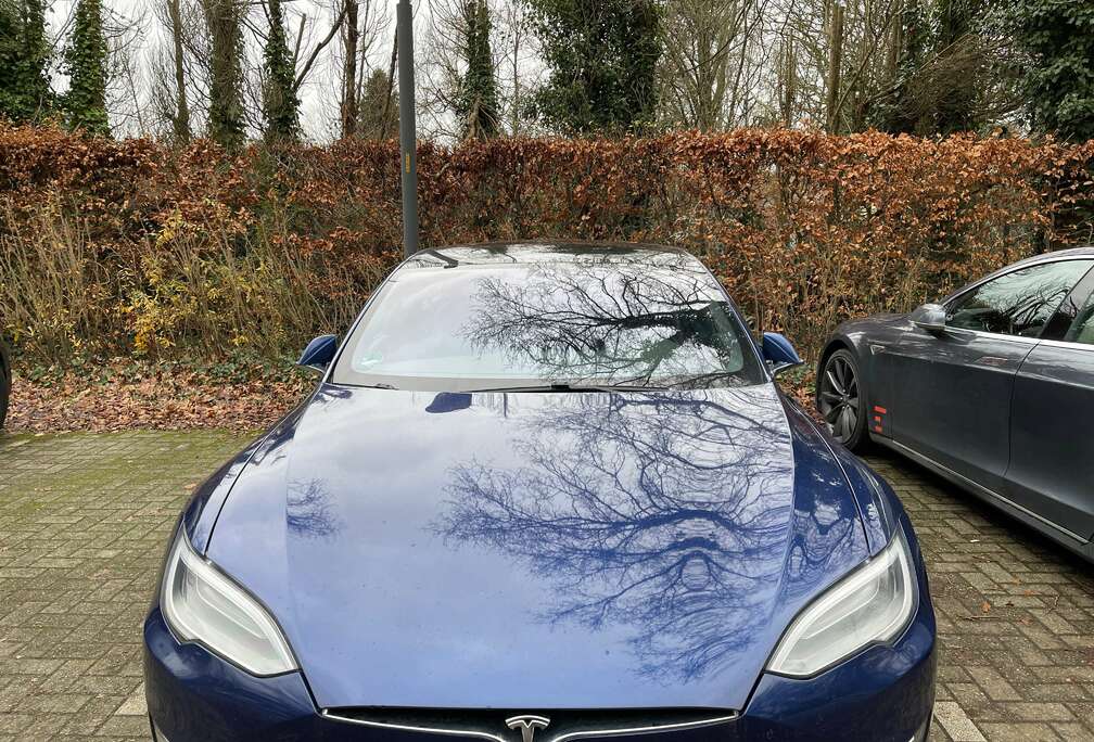 Tesla Model S Performance