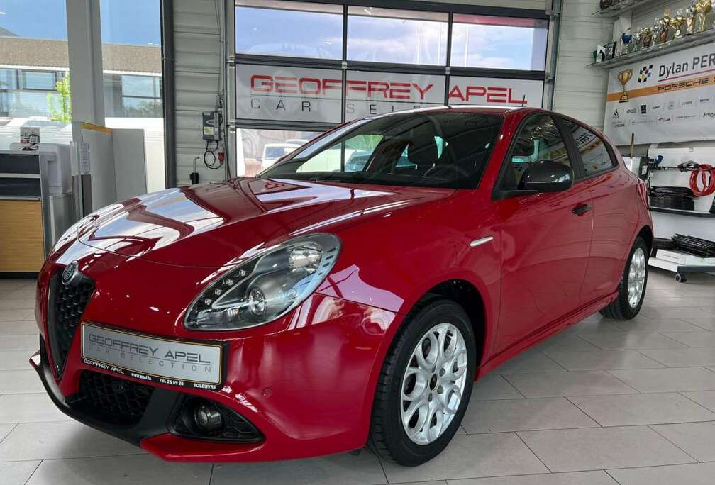 Alfa Romeo 1.4 SPORT 120 , 1HAND, CARPLAY, CAMERA, LED, GARAN
