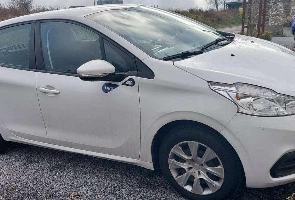 Peugeot 208 1.2i PureTech Like