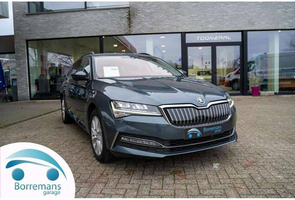 Skoda 1.4 TSI PHEV 160 KW DSG6 AMBITION CORPORATE