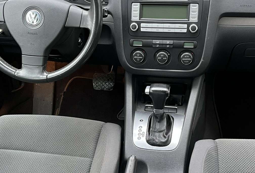 Volkswagen 1.6i 16v FSI Sportline Tiptronic