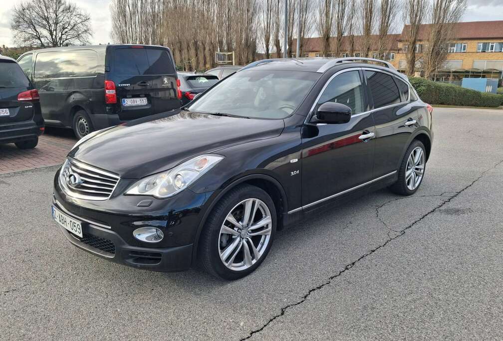 Infiniti QX50 3.0 D V6 GT boîte automatique  1er main