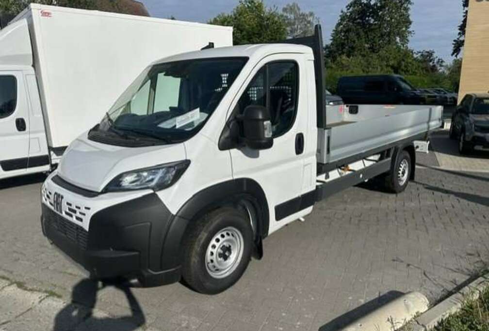 Fiat FIAT DUCATO 2.2MJET 180pk MAXI L4 3.5T AT8 CHASSIS CABINE MET OPEN LAADBAK