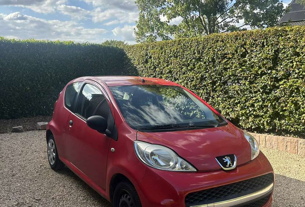 Peugeot 1.0i Urban