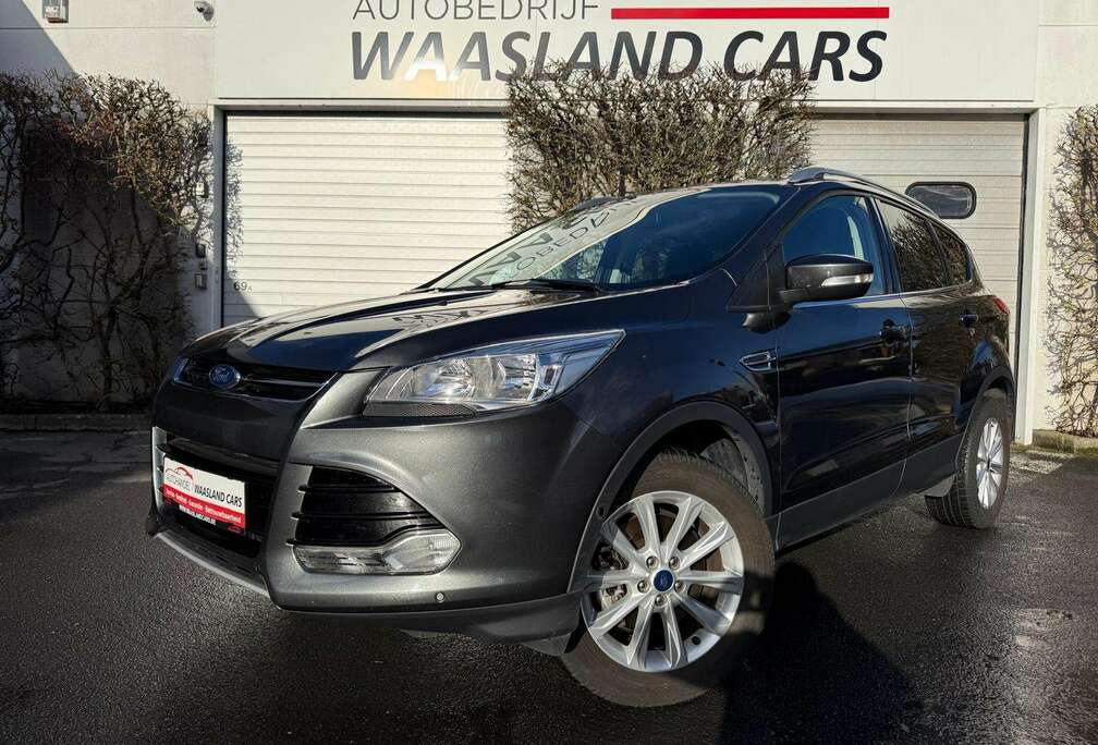 Ford Kuga 2.0 TDCi Titanium  2015  54.300 km