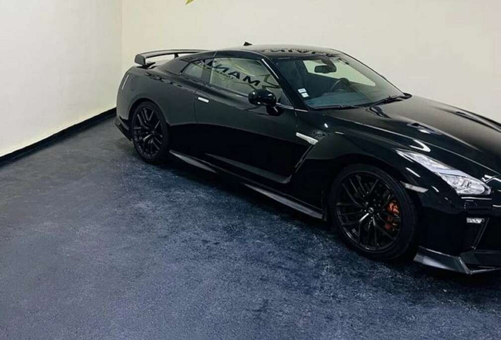 Nissan Black Edition