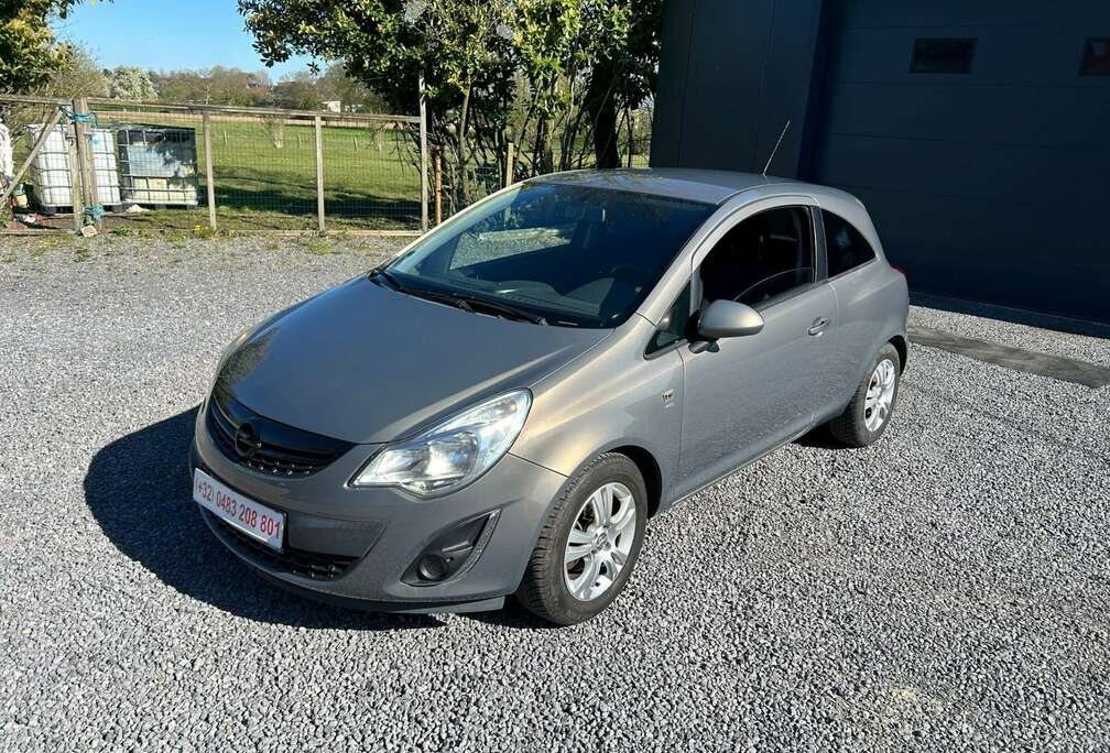 Opel 1.4 Essence 75000km 2011 Euro 5a Entretien OK