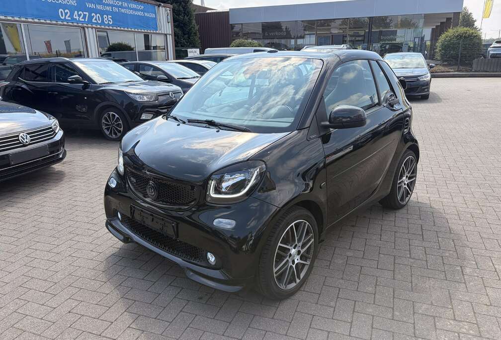 Smart Fortwo Cabrio Brabus 0.9 Turbo Xclusive (INT. CARBONE)